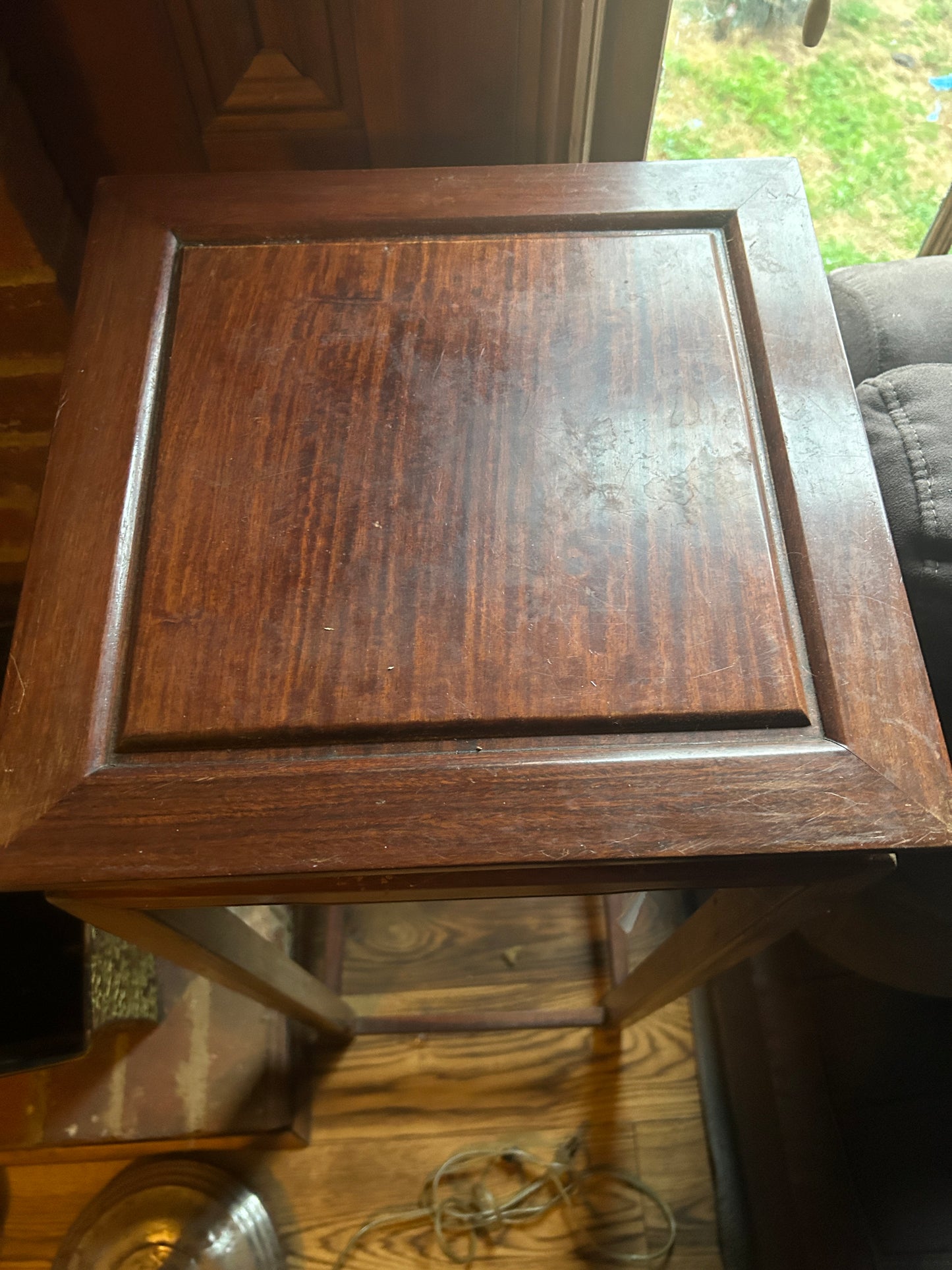 ASIAN MING STYLE ROSEWOOD PEDESTAL STAND