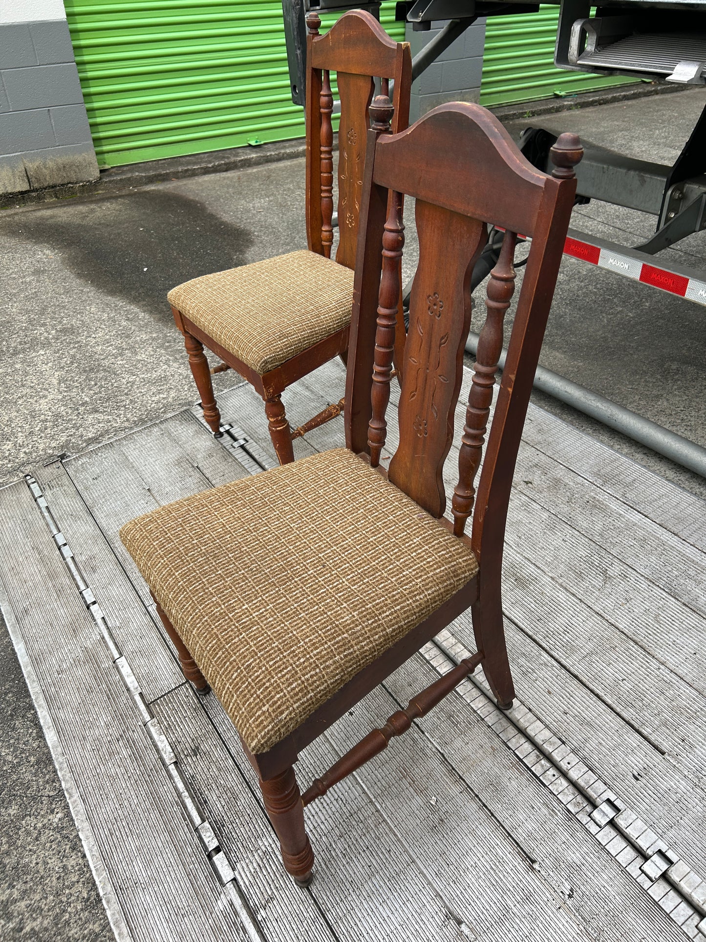 Vintage Mid-Century Modern Set of Four Dining Chairs